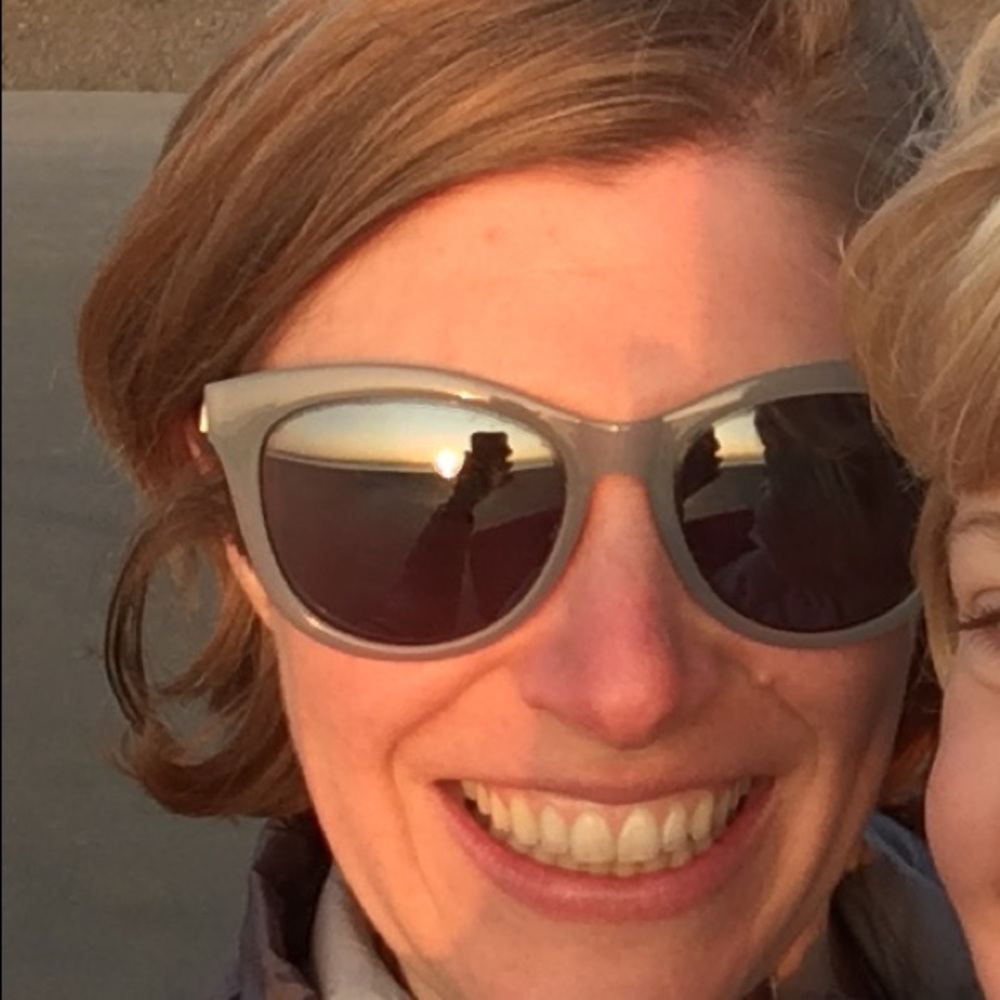 Meet your Posher, Elizabeth
